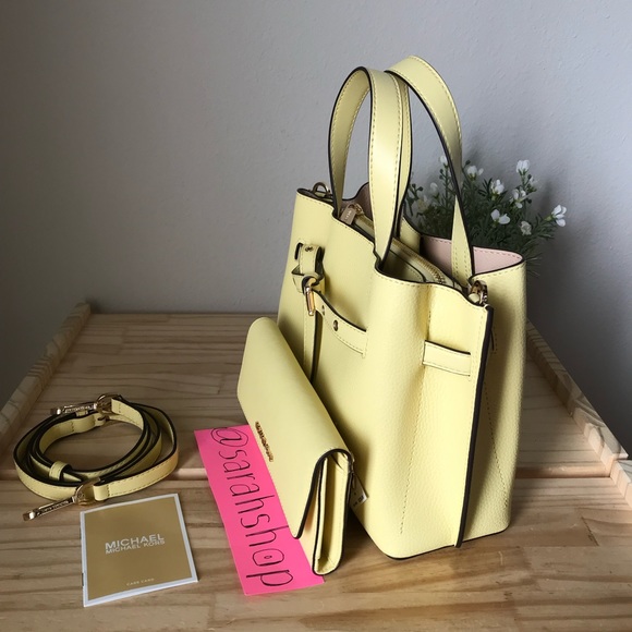 🌼Michael Kors Set - Picture 3 of 16